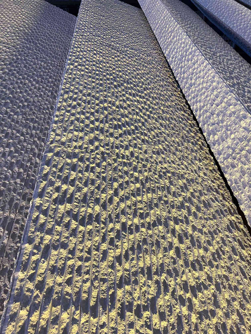 Planche de pierre en ligne (3D)